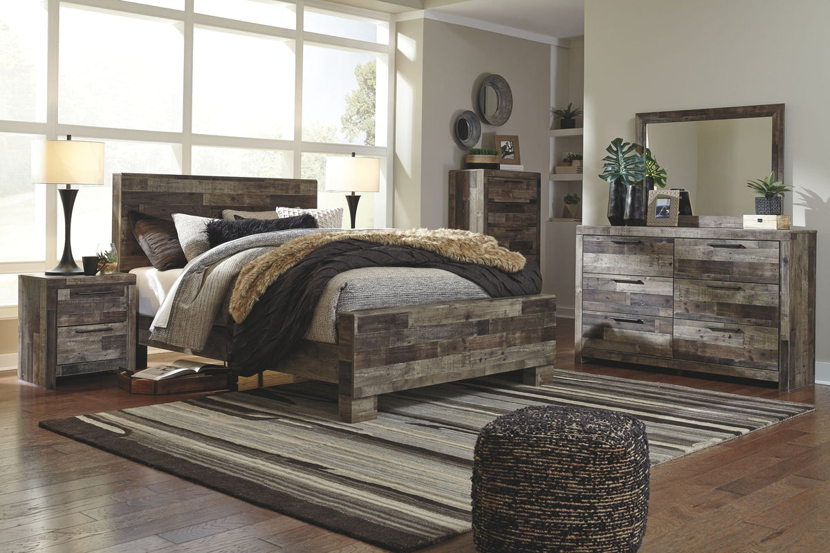 Derekson Panel Bedroom Set