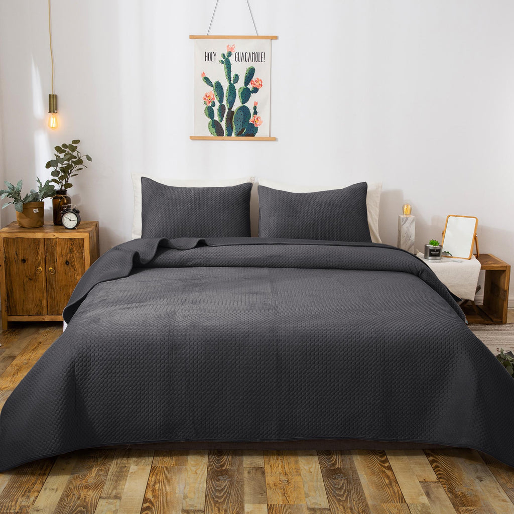 Kasentex Plush Velvet Quilt Set – Queen/King
