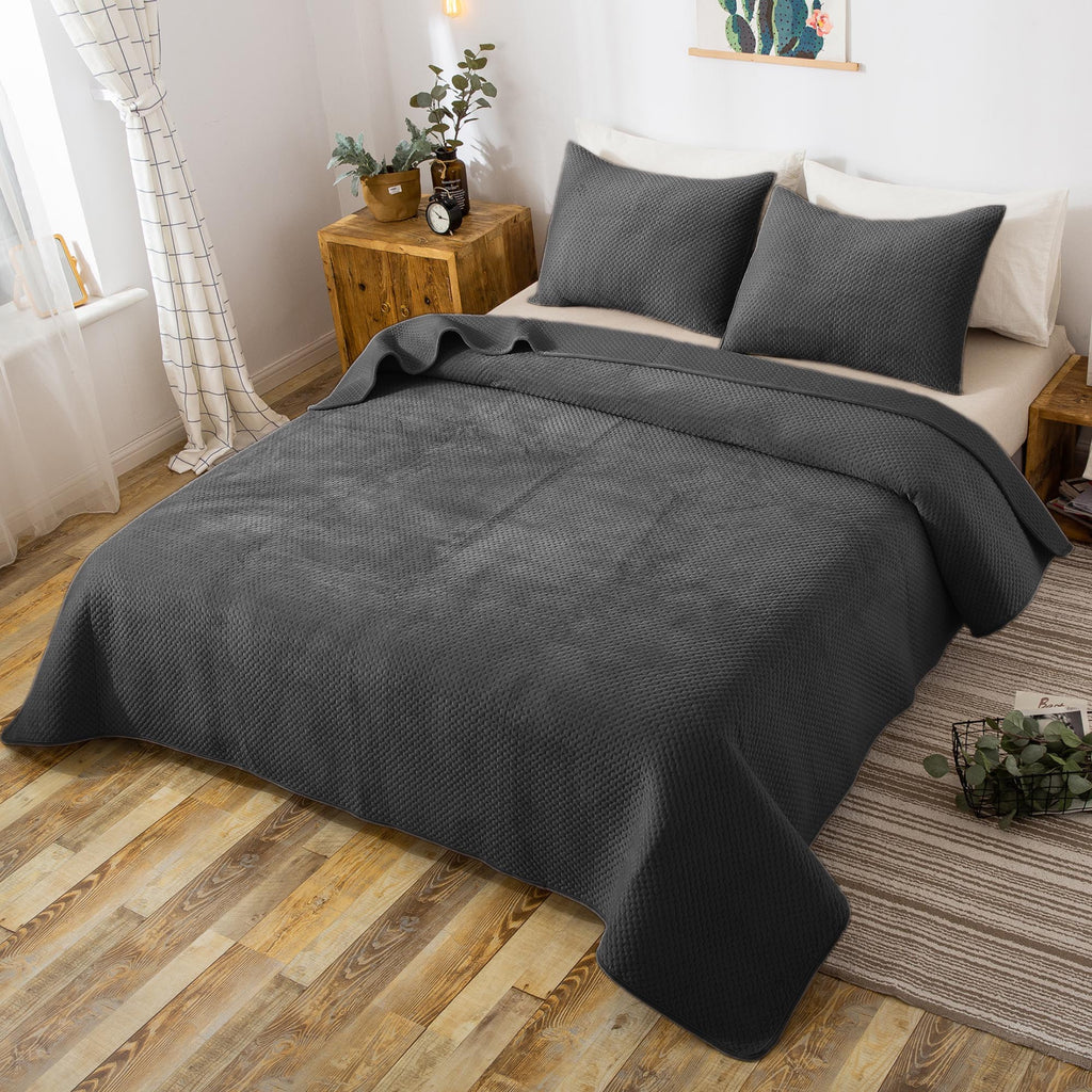 Kasentex Plush Velvet Quilt Set – Queen/King