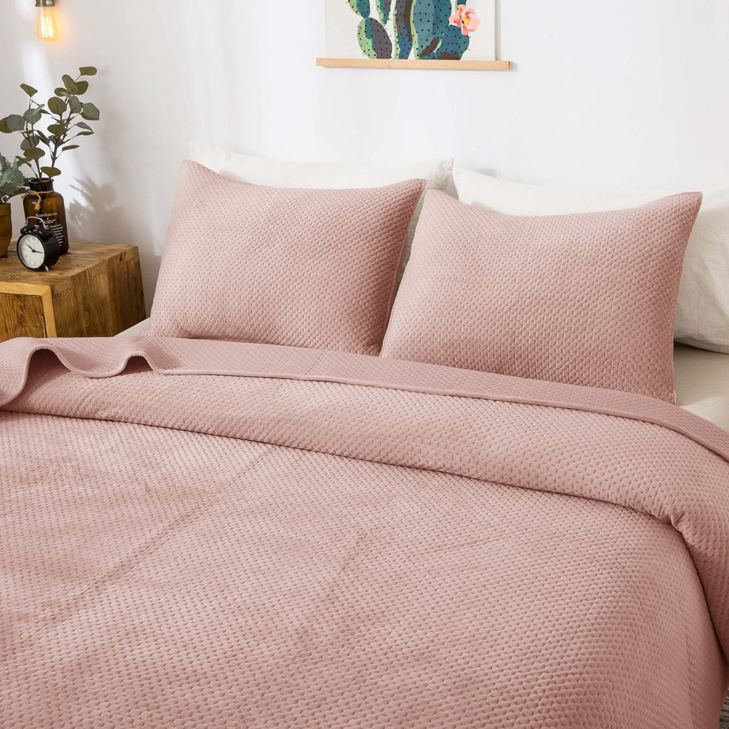 Kasentex Plush Velvet Quilt Set – Queen/King