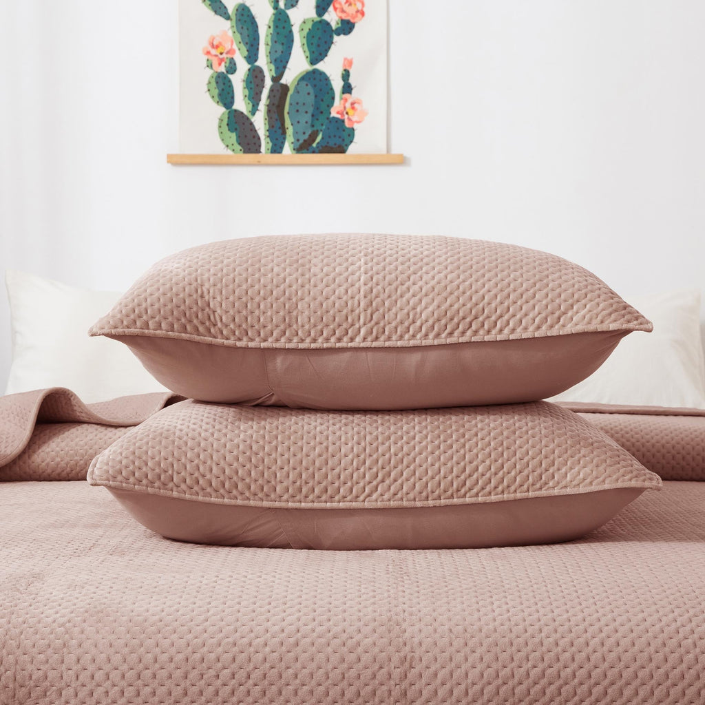 Kasentex Plush Velvet Quilt Set – Queen/King