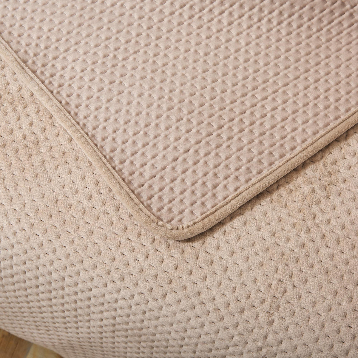 Kasentex Plush Velvet Quilt Set – Queen/King