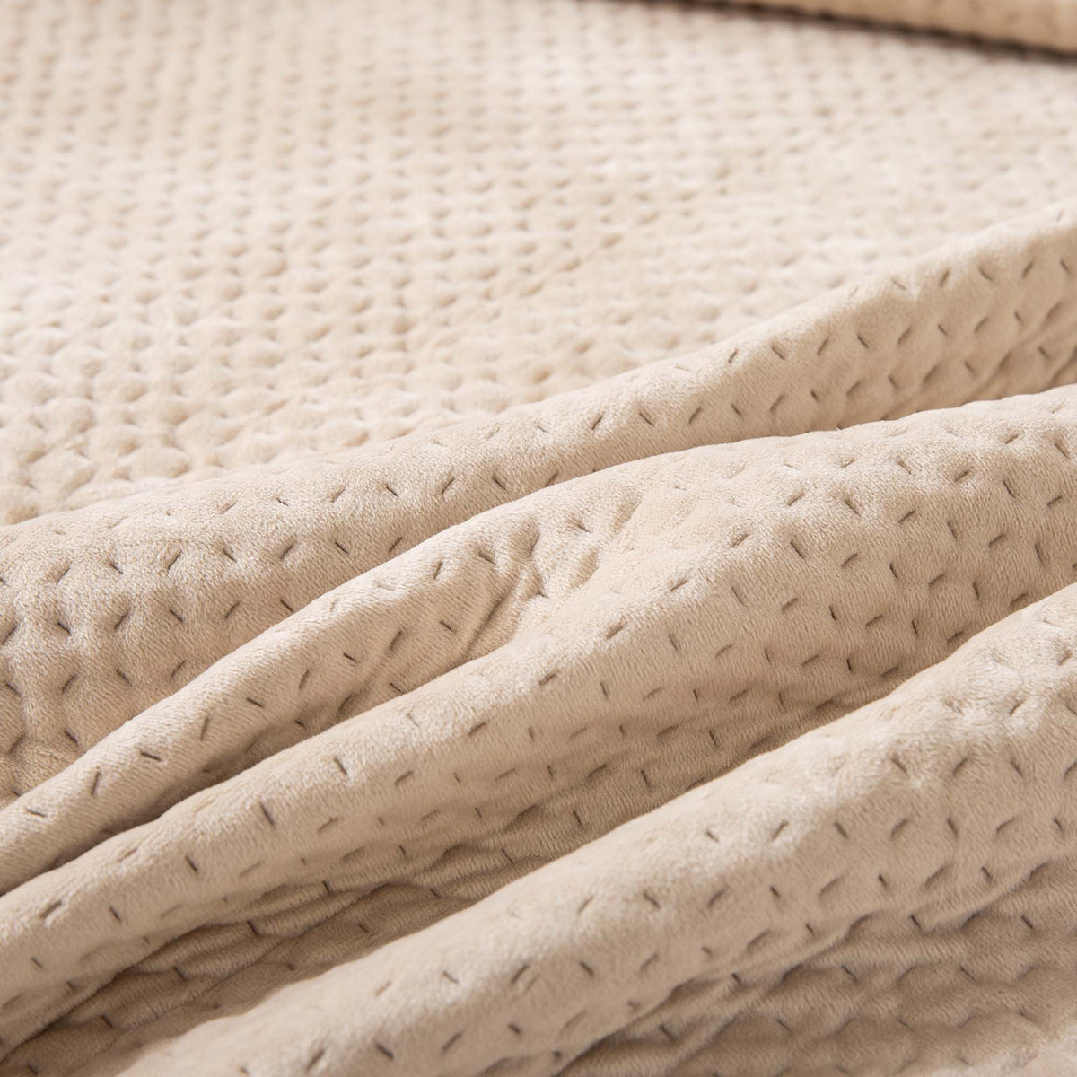 Kasentex Plush Velvet Quilt Set – Queen/King