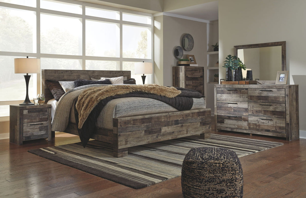 Derekson Panel Bedroom Set