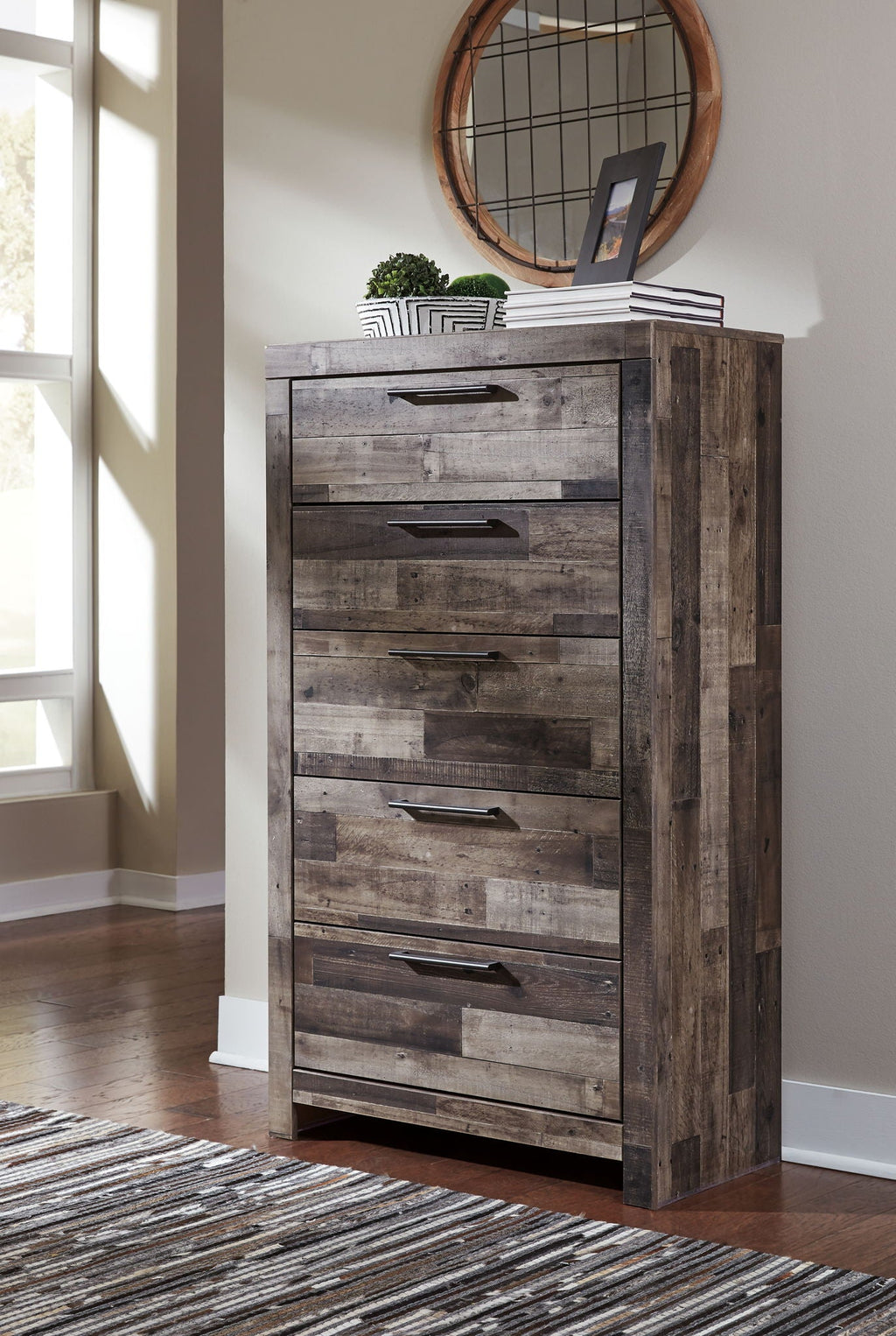 Derekson Panel Bedroom Set