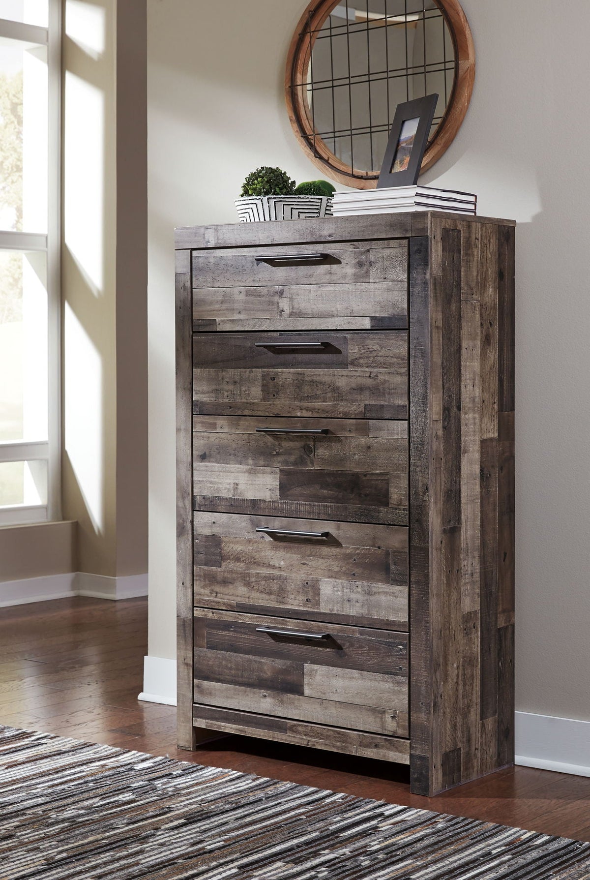 Derekson Panel Bedroom Set