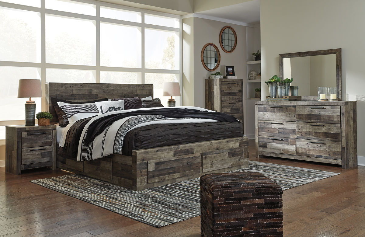 Derekson Panel Bedroom Set