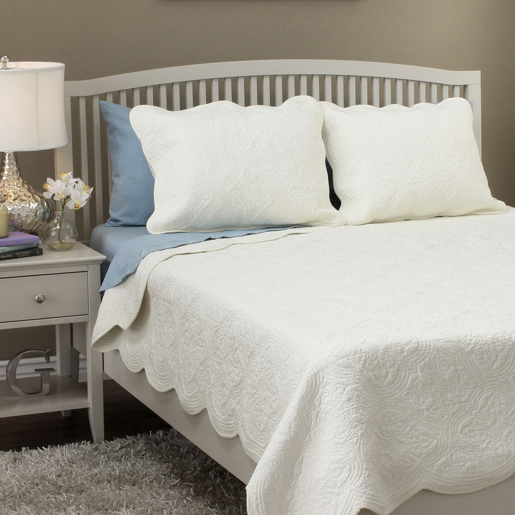 Serenity Ivory Reversible Cotton Quilt Set