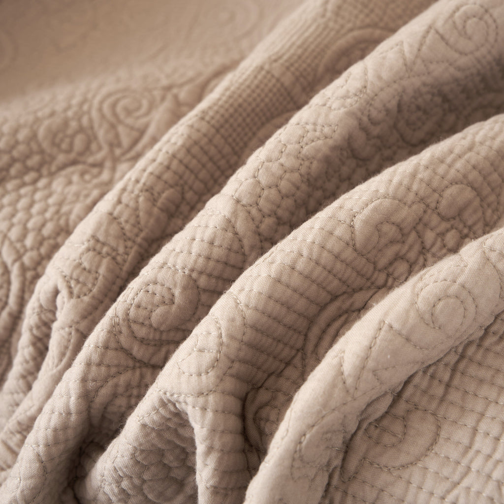 Quilted Cotton Throw Blanket – Sandy Taupe