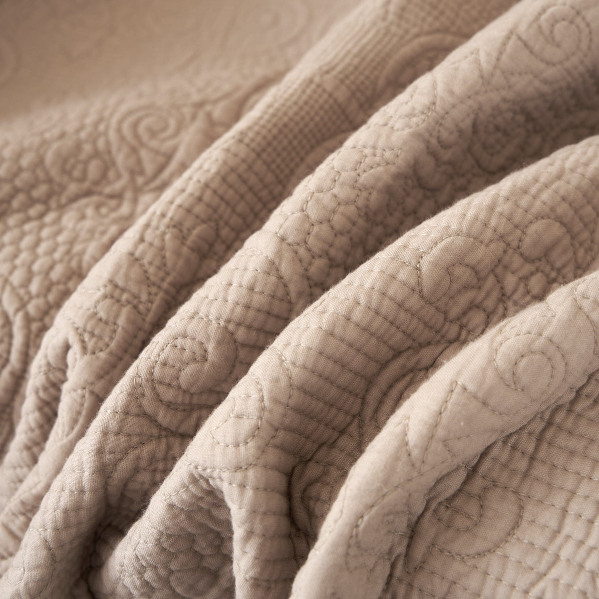 Quilted Cotton Throw Blanket – Sandy Taupe