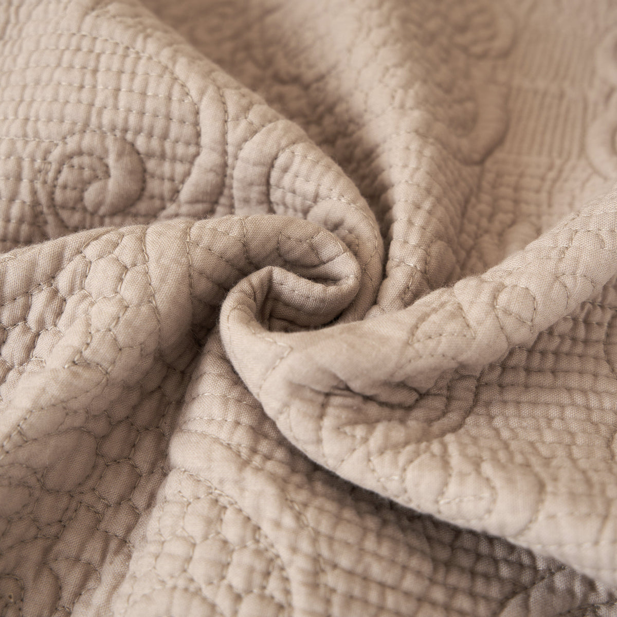 Quilted Cotton Throw Blanket – Sandy Taupe