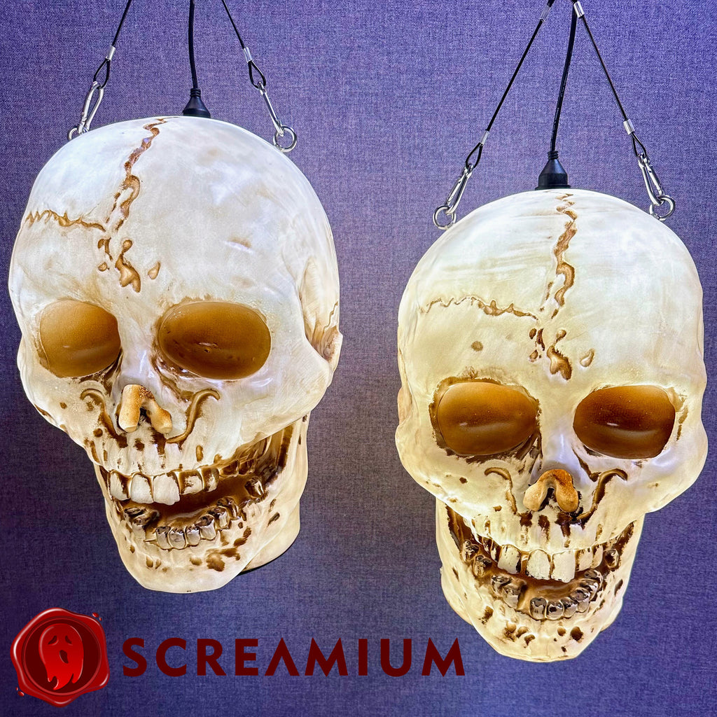 Giant Skull Pendant Lantern Prop 20-Inch-Tall Waterproof Outdoor Halloween Decoration