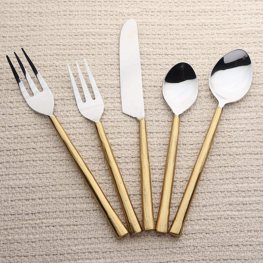 INOX Sundance Flatware Place Setting
