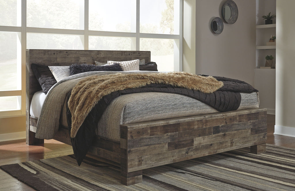 Derekson Panel Bedroom Set