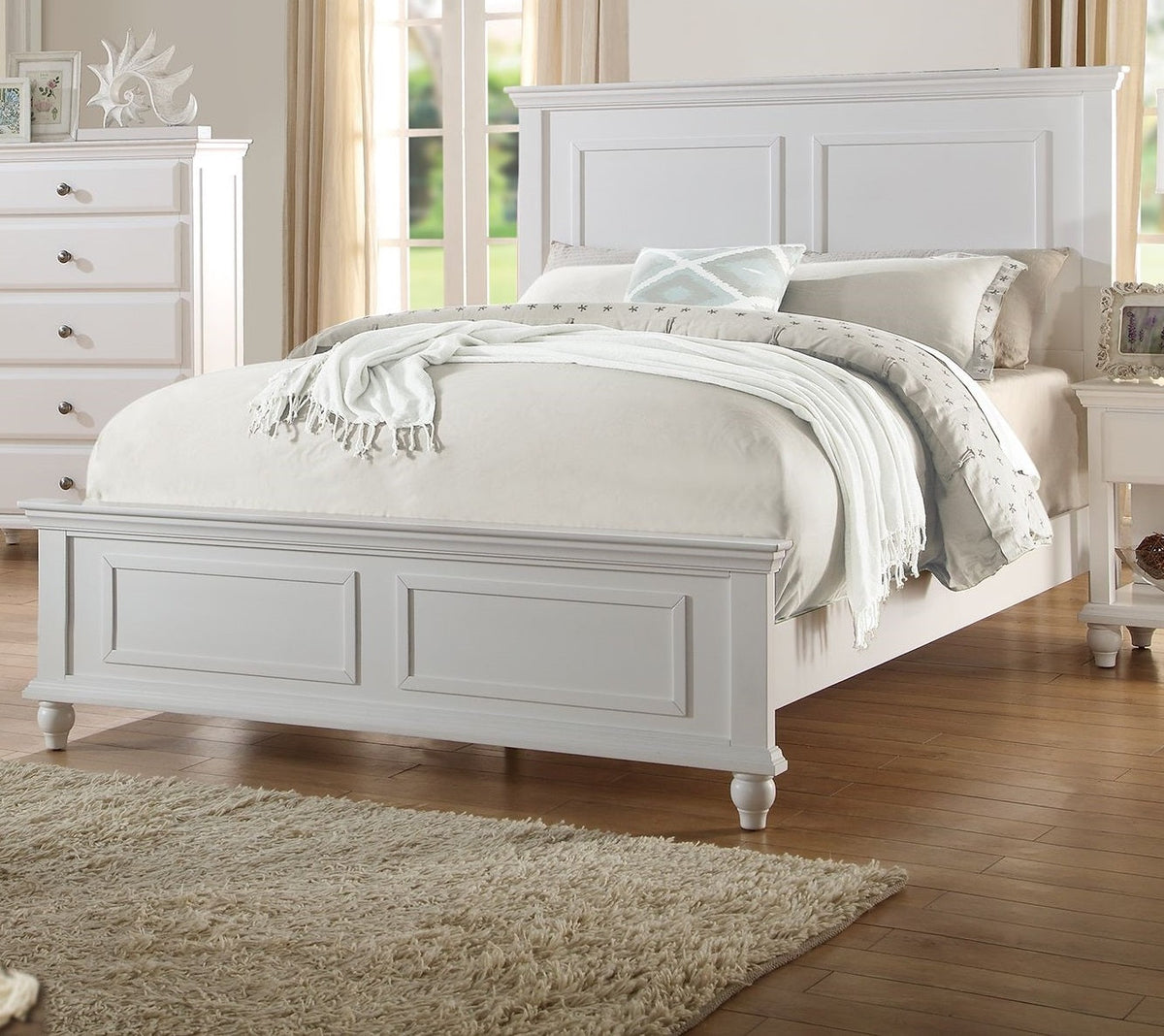 White California King 3-Piece Bedroom Set