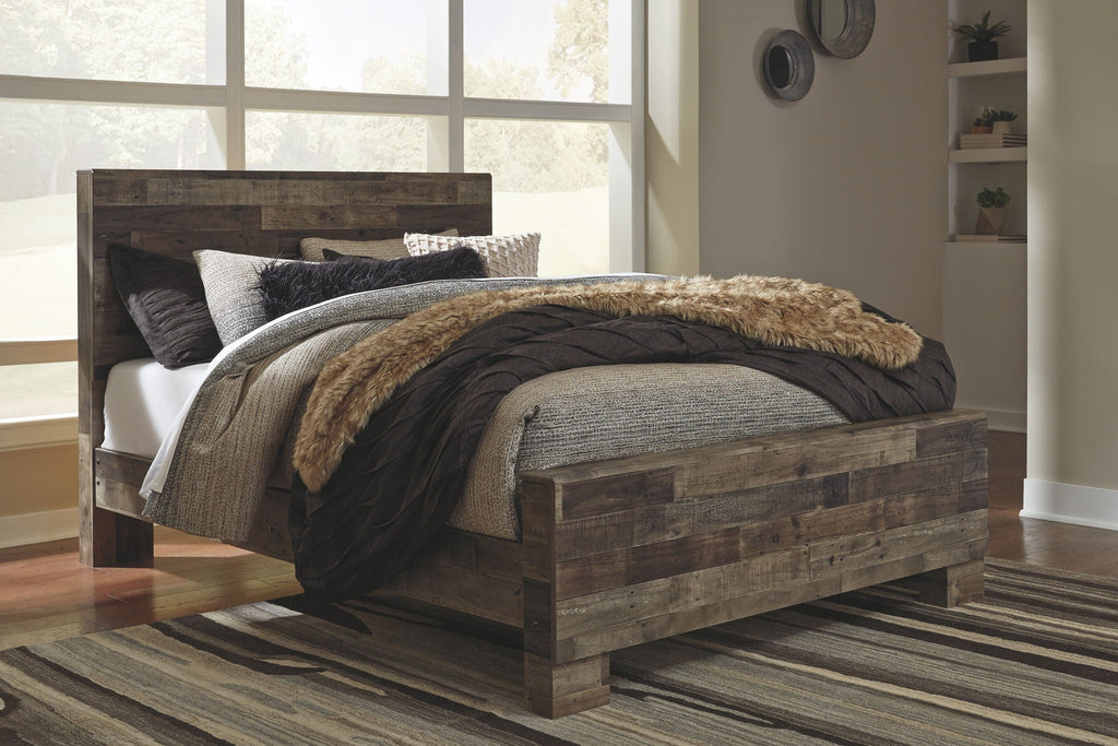 Derekson Panel Bedroom Set