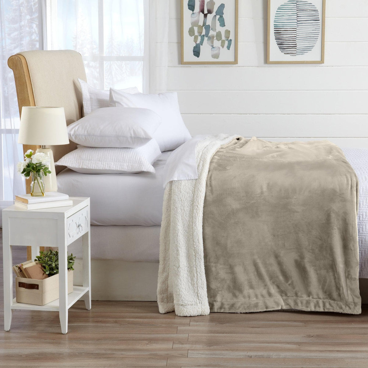Kinsley Velvet Sherpa Blanket