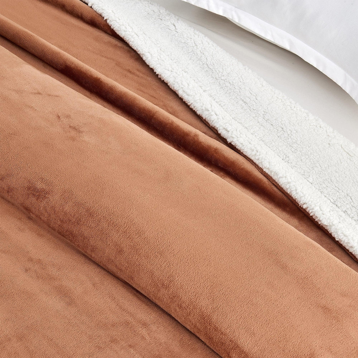 Kinsley Velvet Sherpa Blanket